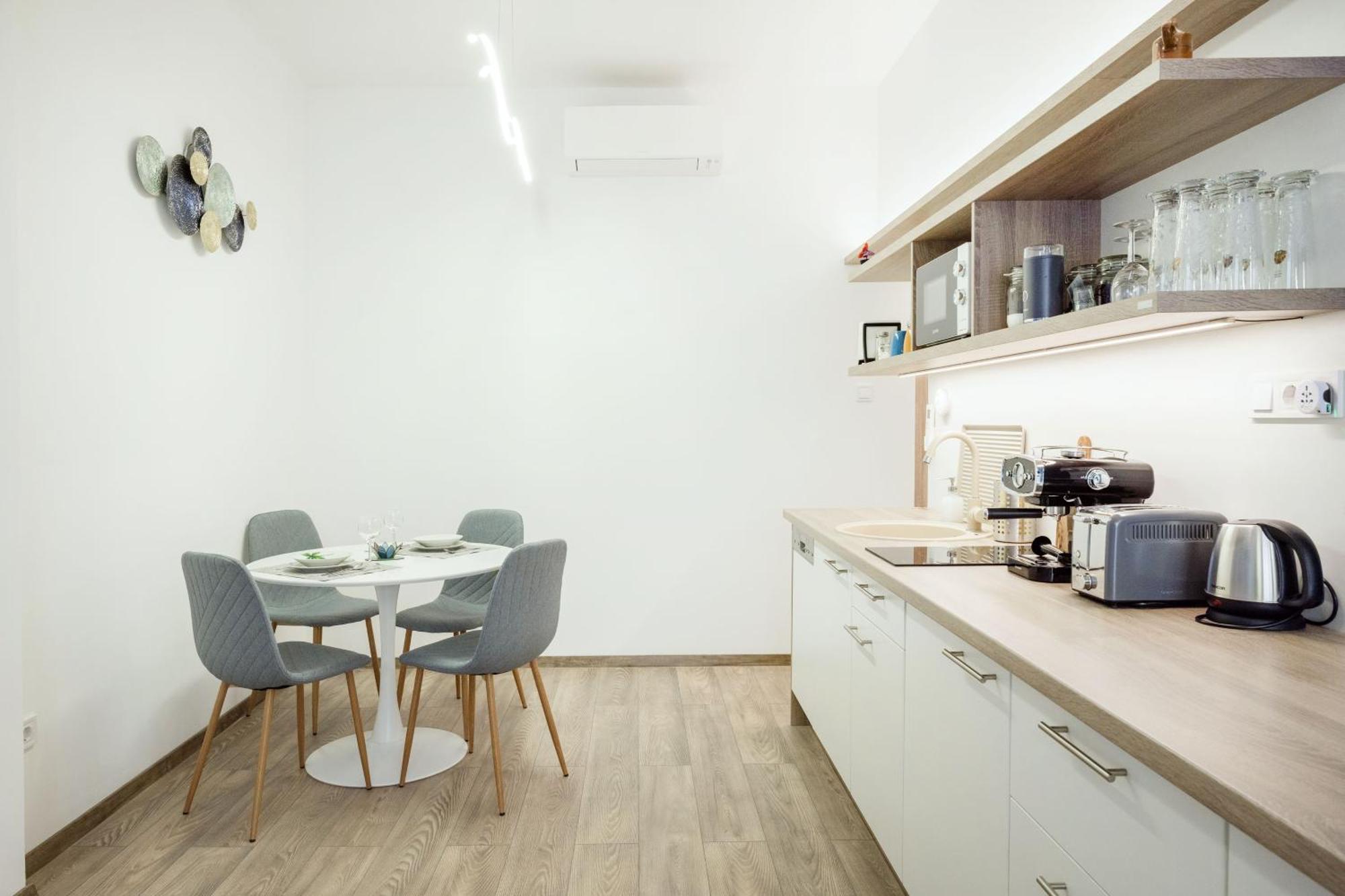 Elemental Retreats - Wood & Water Studios Budapest Extérieur photo